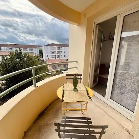 Apartman T1 De Standing A Port Boinot Avec Balcon Niort
